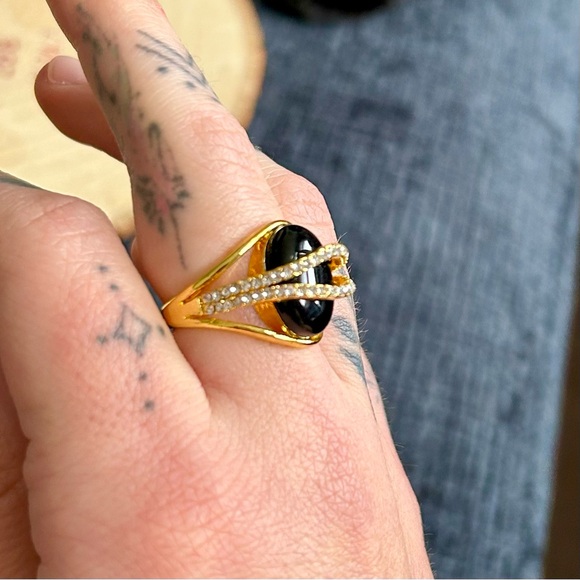 Unique Statement Black & Gold Chic Luxury Chunky Ring Size 7 - Picture 3 of 6